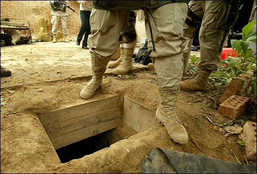 Maakuoppa, josta valloittajia piileskellyt Saddam Hussein kaivettiin esiin